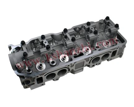 Dizelski motor 4G64 glava valja MD192297