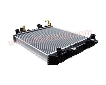 Hidravlični aluminijasti radiator, ki se uporablja za TD27 (N163-334000-000)